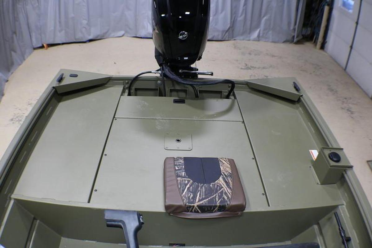 2024 Crestliner 1860 Retriever CC