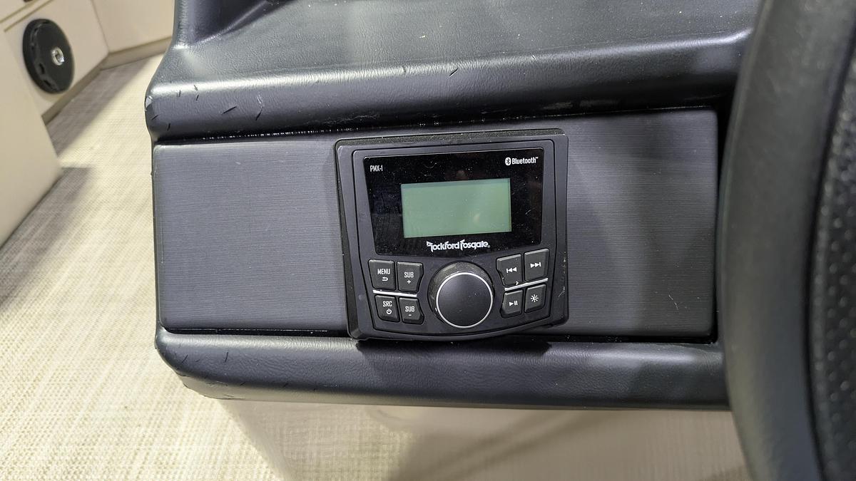 Used 2024 BENTLEY Legacy 200 Navigator