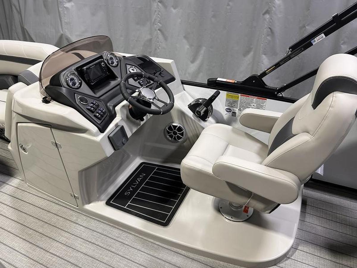 2025 Sylvan L1 Party Fish