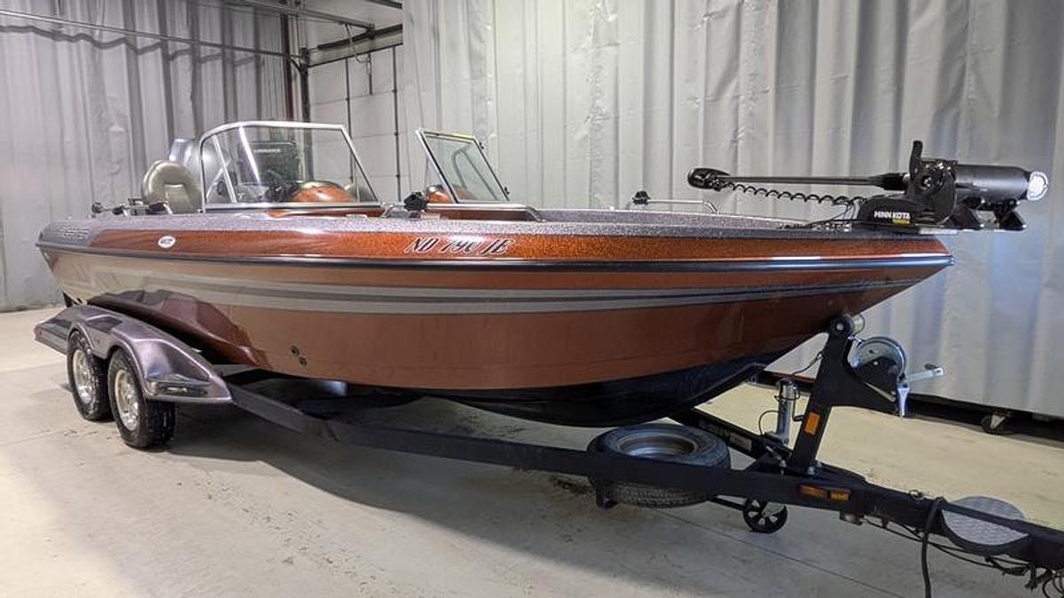 Used 2011 Skeeter WX2100