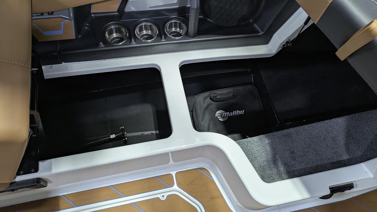 2026 Malibu Boats 23 LSV