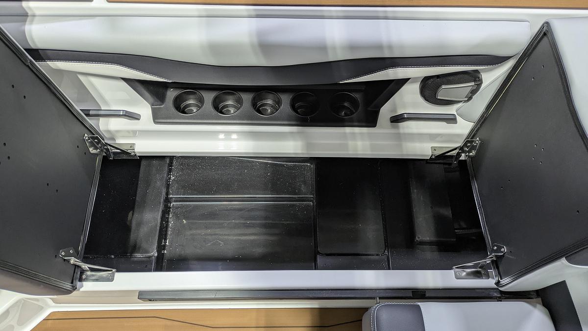 2026 Axis Wake Research T220