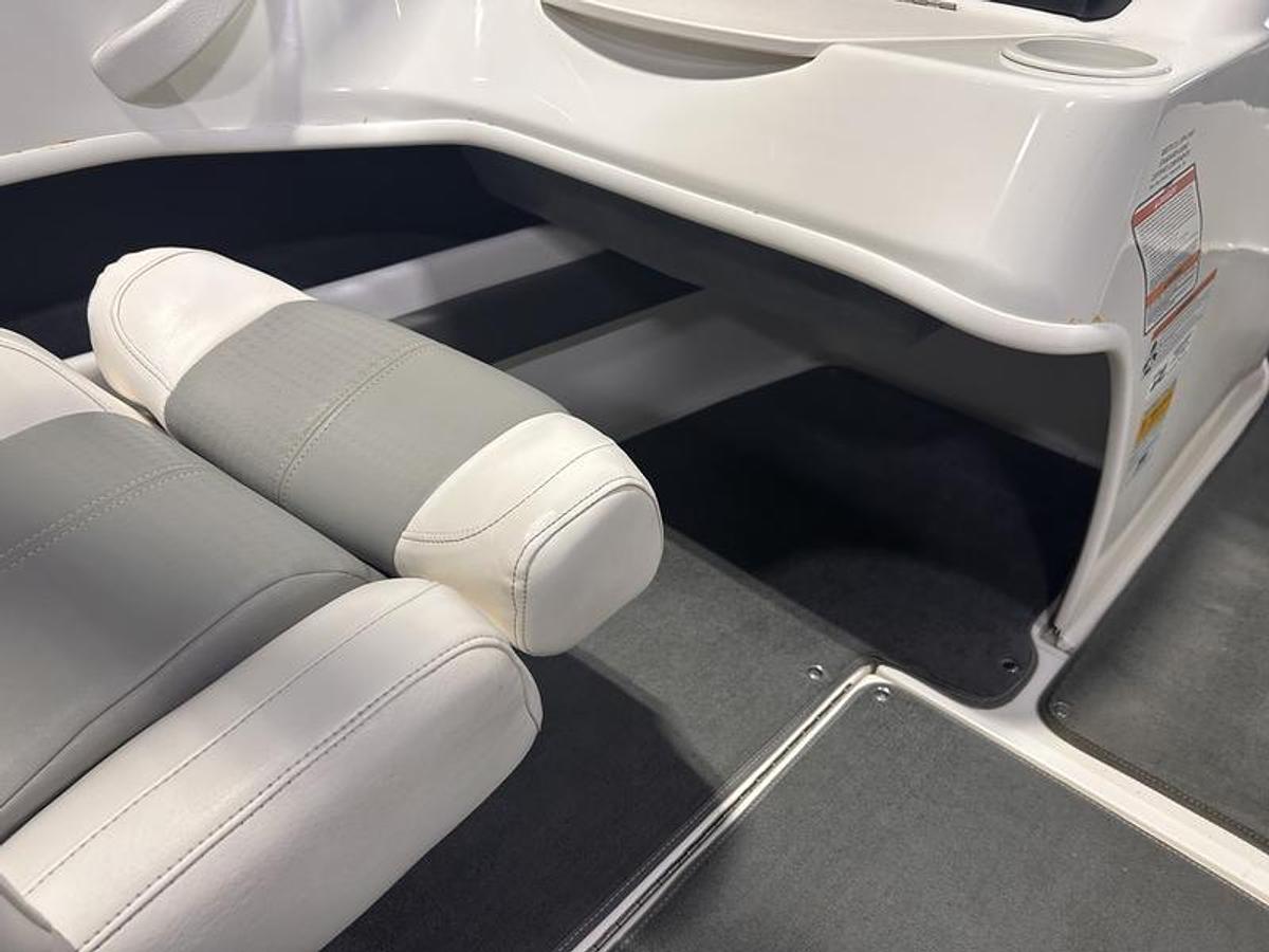 Used 2011 Sea Ray 205 Sport