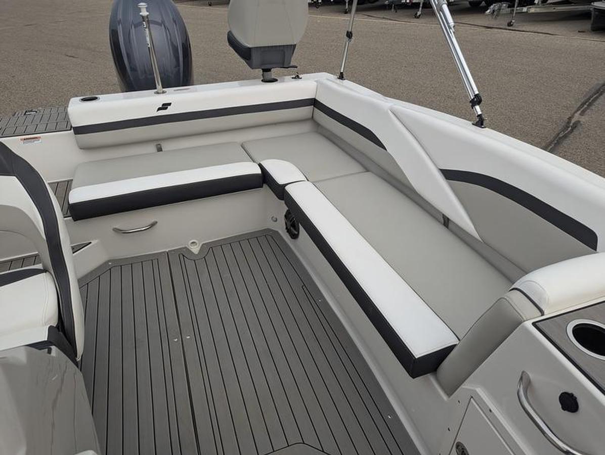 2025 Starcraft Marine SVX 191 OB *AFTER ALL INCENTIVES*