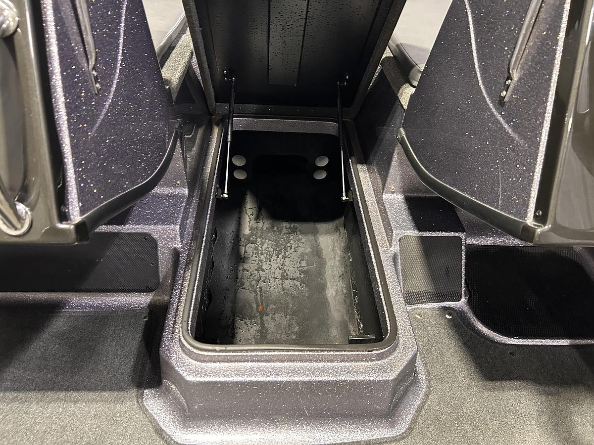 Used 2016 Stratos 386XF