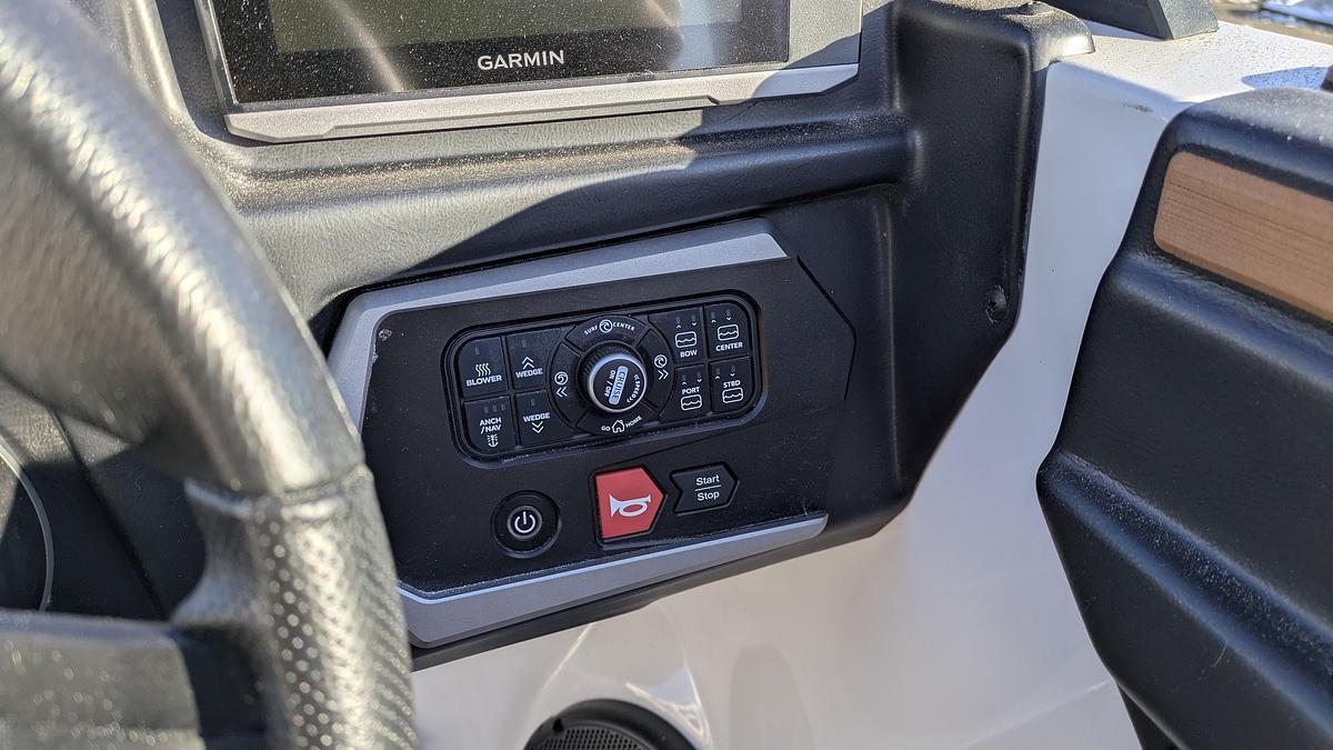 2025 Axis Wake Research A225