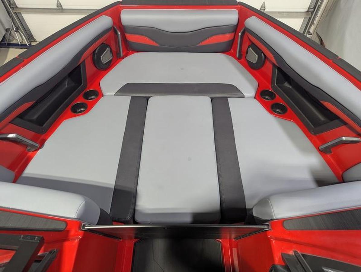 2025 Axis Wake Research T235