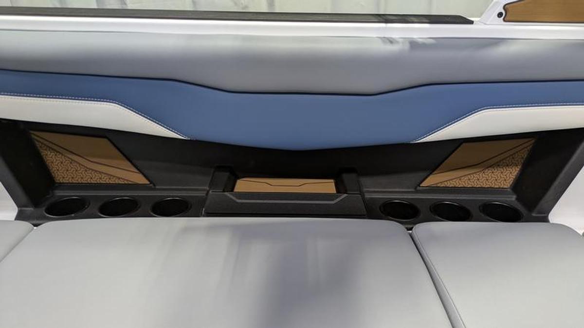 2026 Axis Wake Research T235