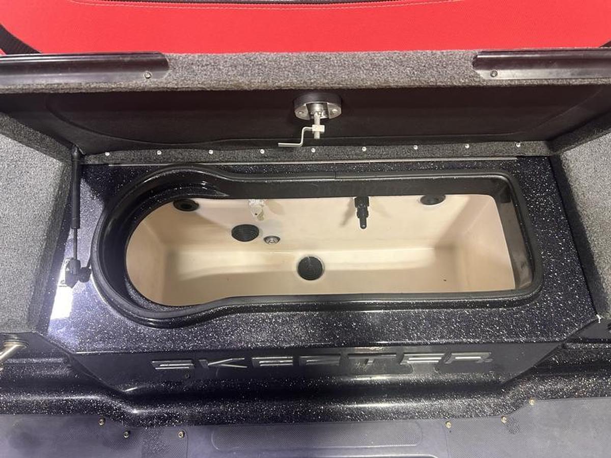 Used 2021 Skeeter WX2060