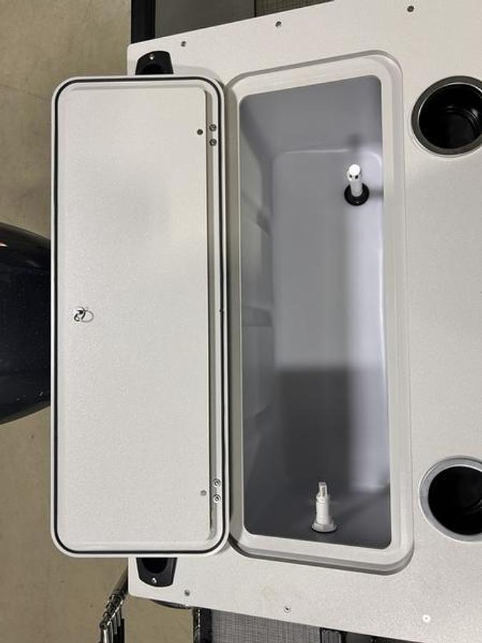 2026 Sylvan 822 Party Fish