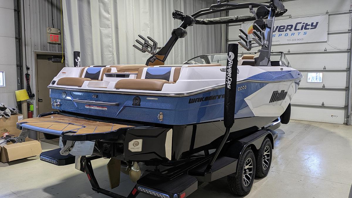 2026 Malibu Boats 23 LSV