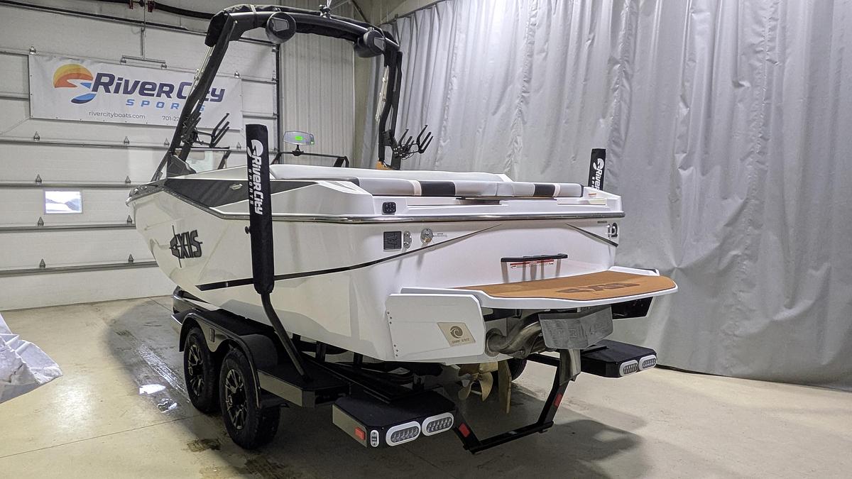 2026 Axis Wake Research T220