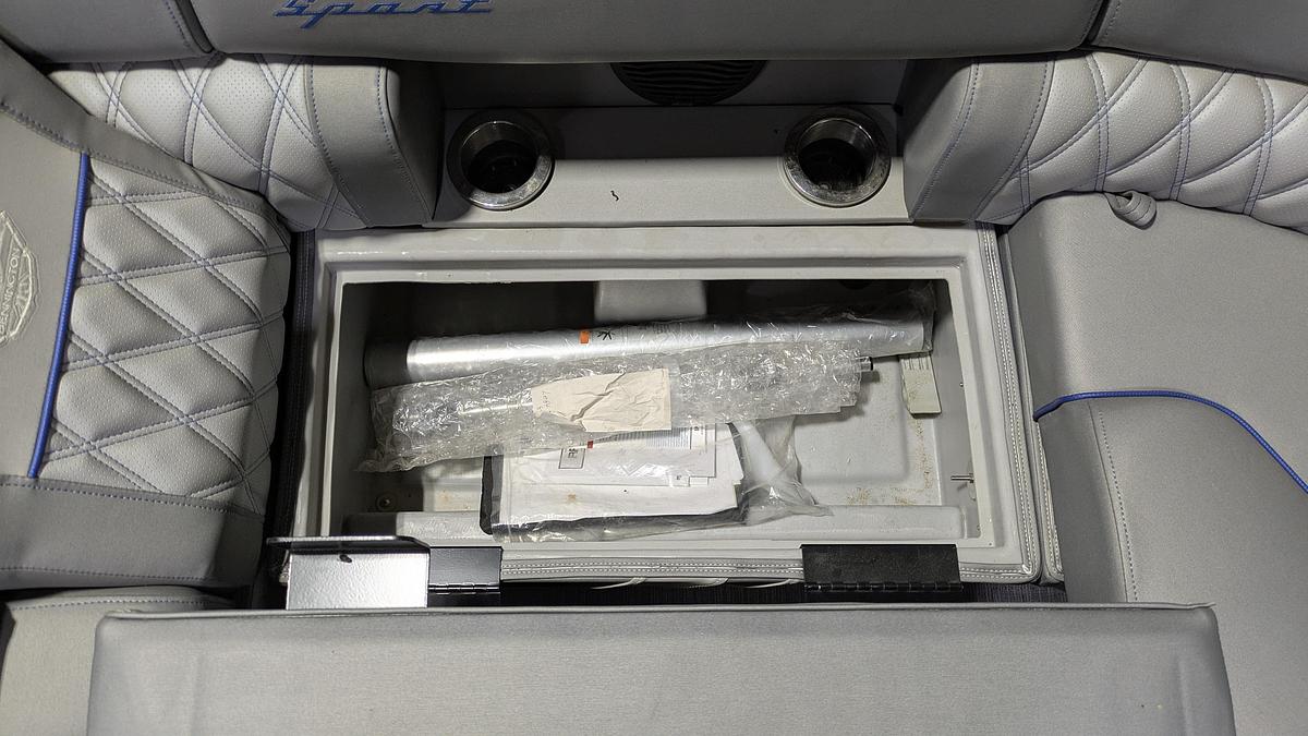 Used 2022 BENNINGTON 23RX Sport