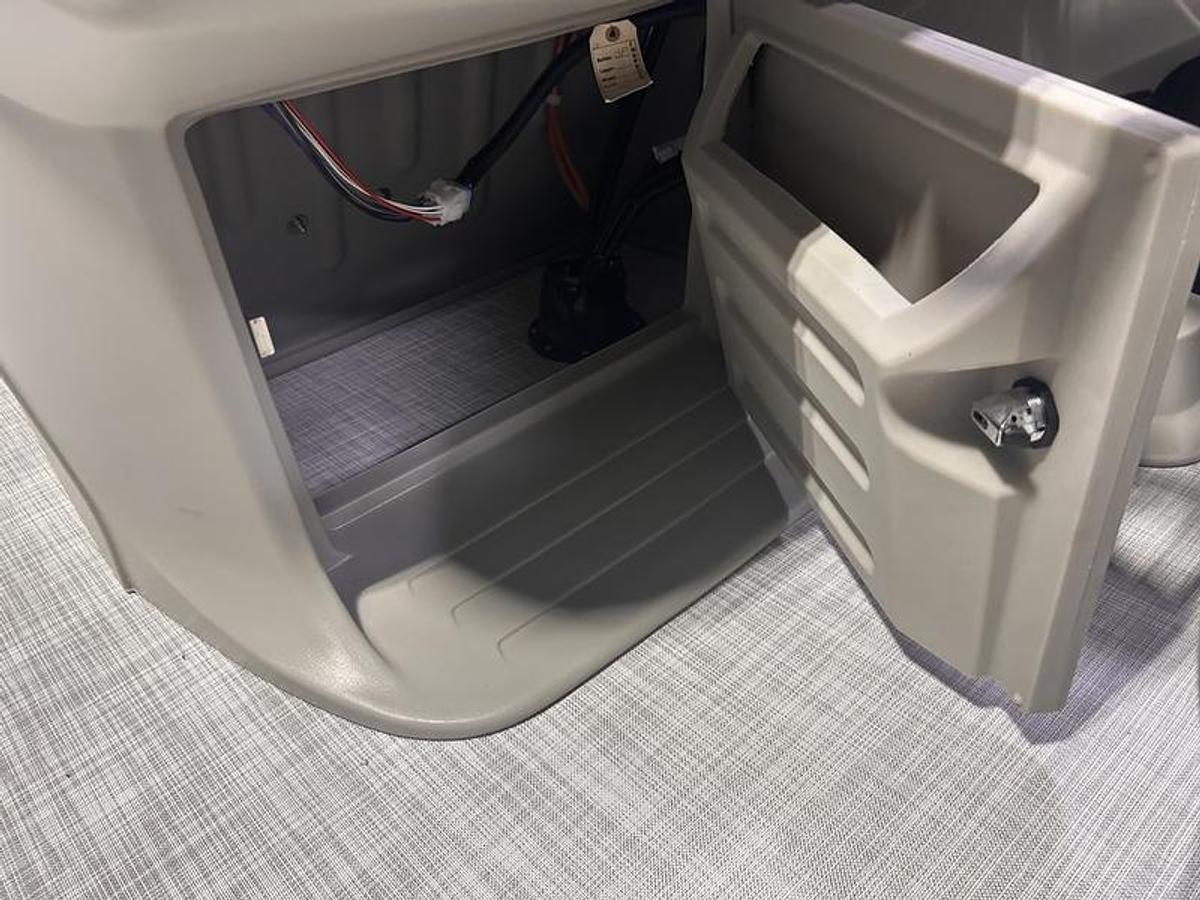 2026 Dockside 22DQ 2.75