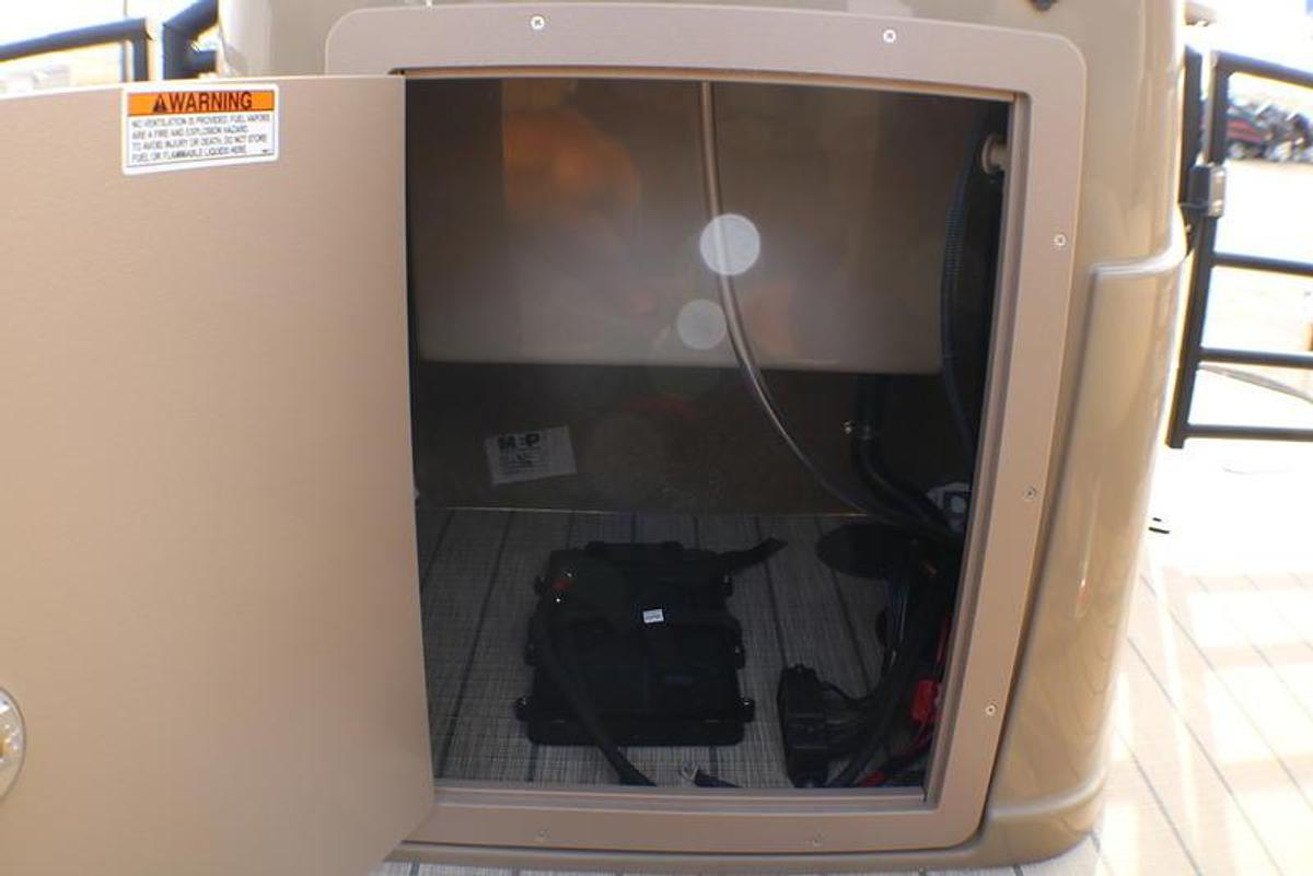 2025 Sylvan L3 Party Fish