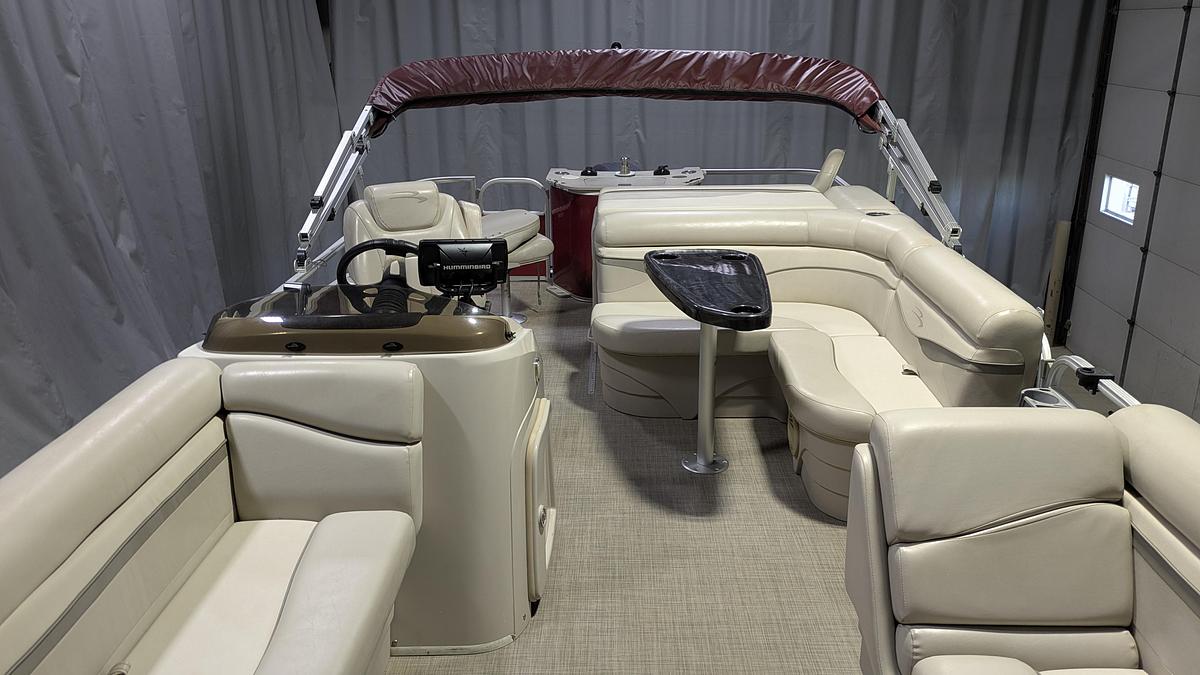 Used 2016 BENNINGTON 22SX