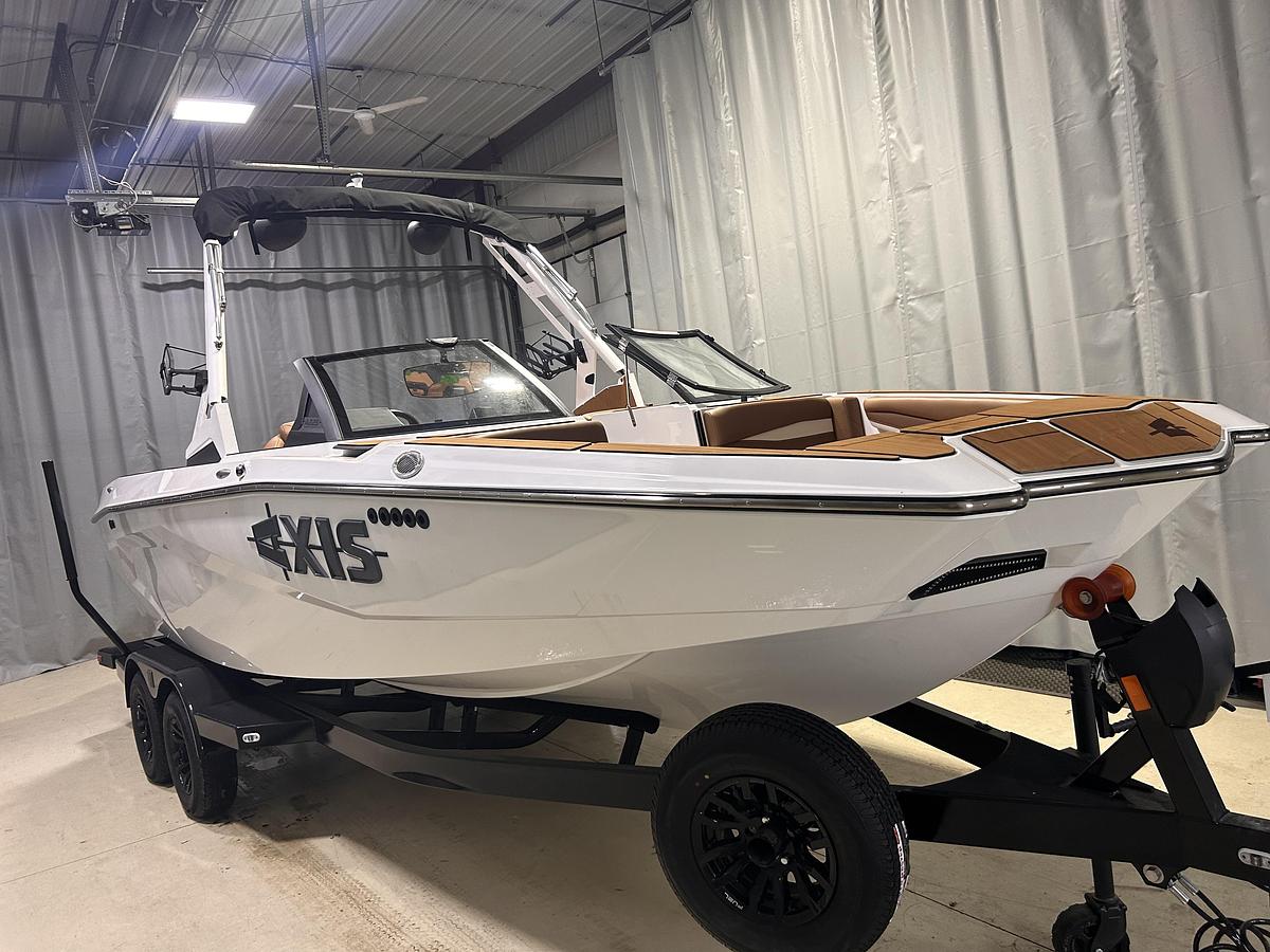 2025 Axis Wake Research A225