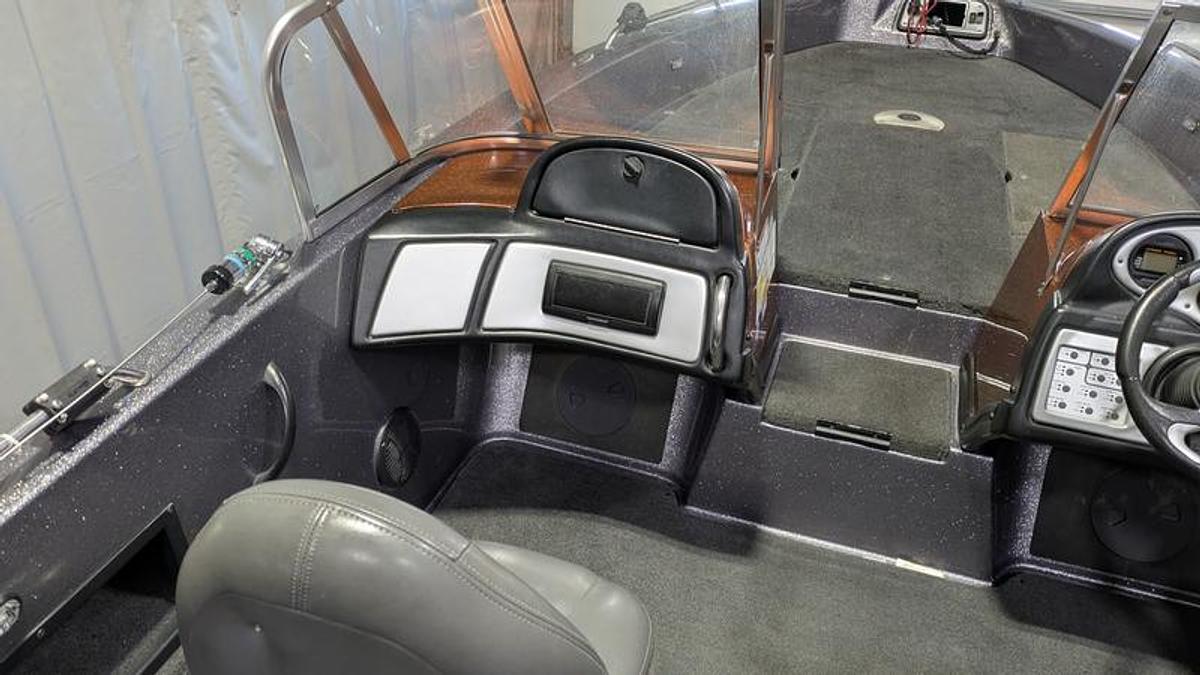 Used 2011 Skeeter WX2100