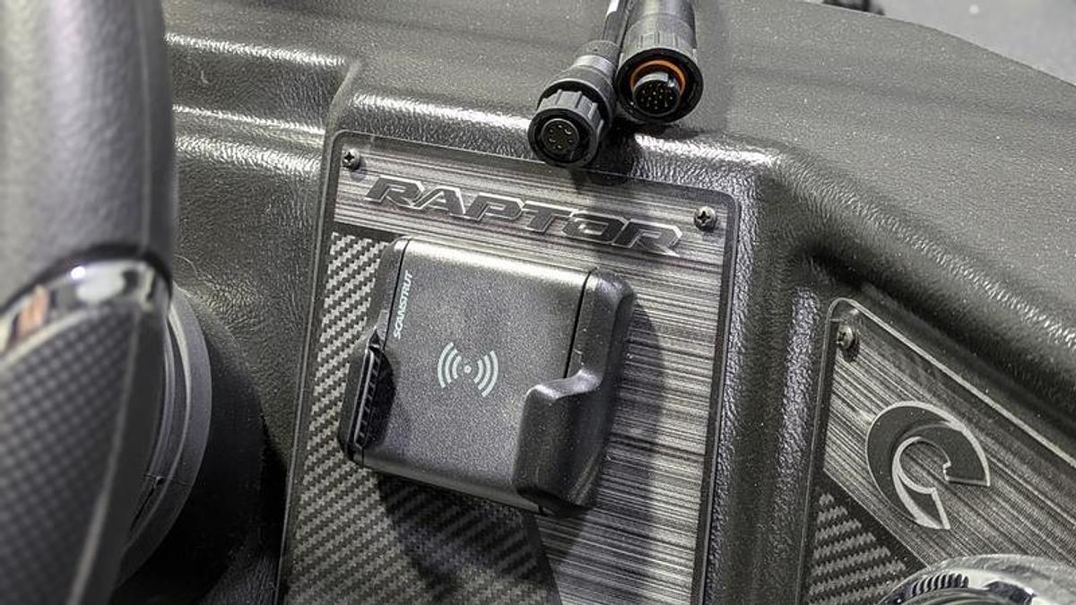 2026 Crestliner 1850 Fish Hawk