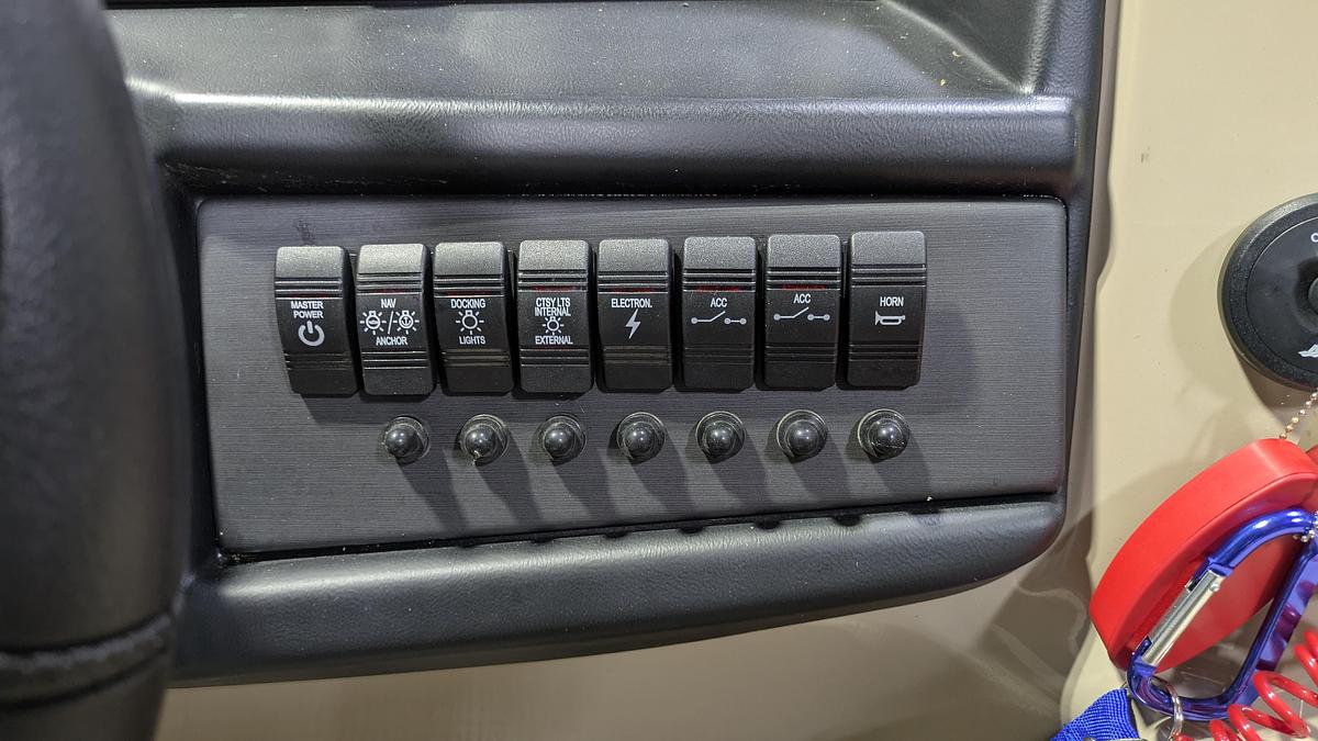 Used 2024 BENTLEY Legacy 200 Navigator