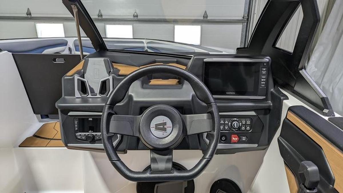 2026 Axis Wake Research T235