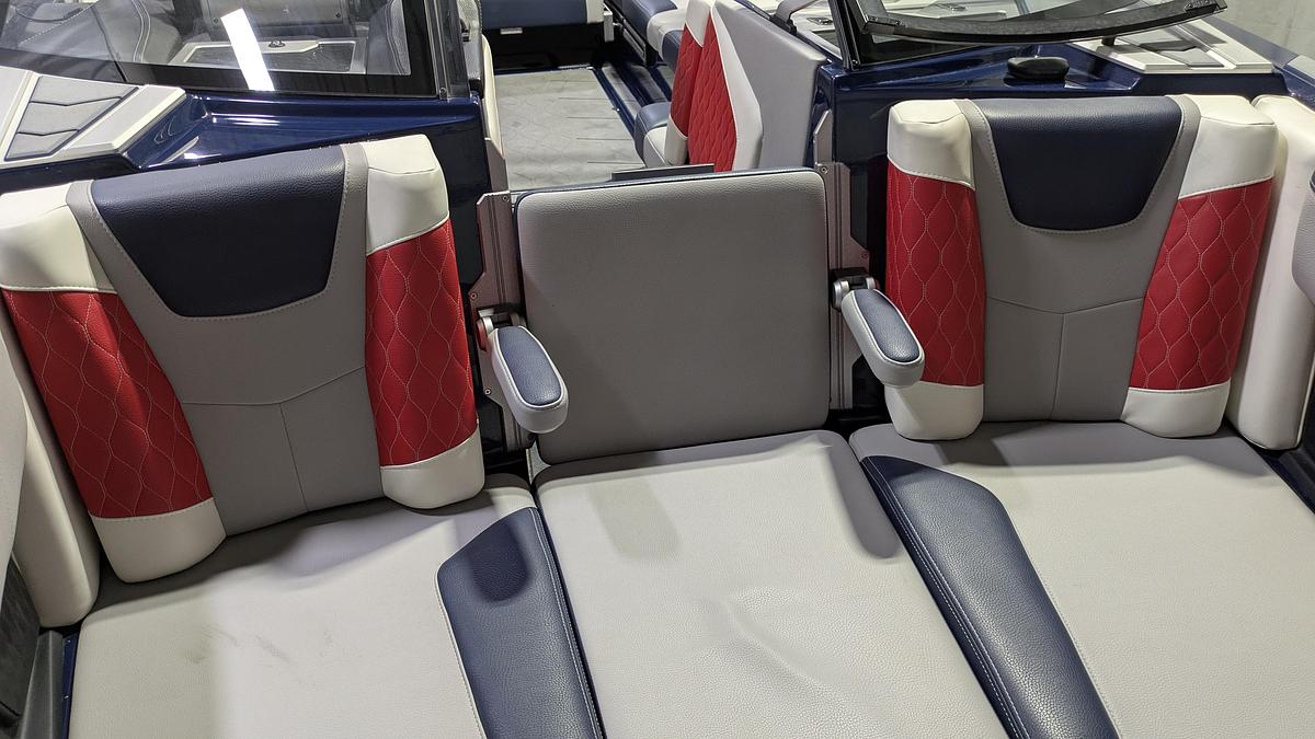 Used 2022 Malibu Boats M240