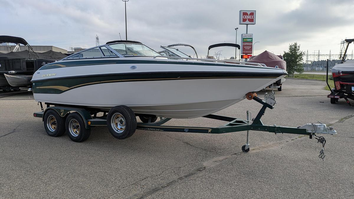 Used 2000 Crownline 205 BR