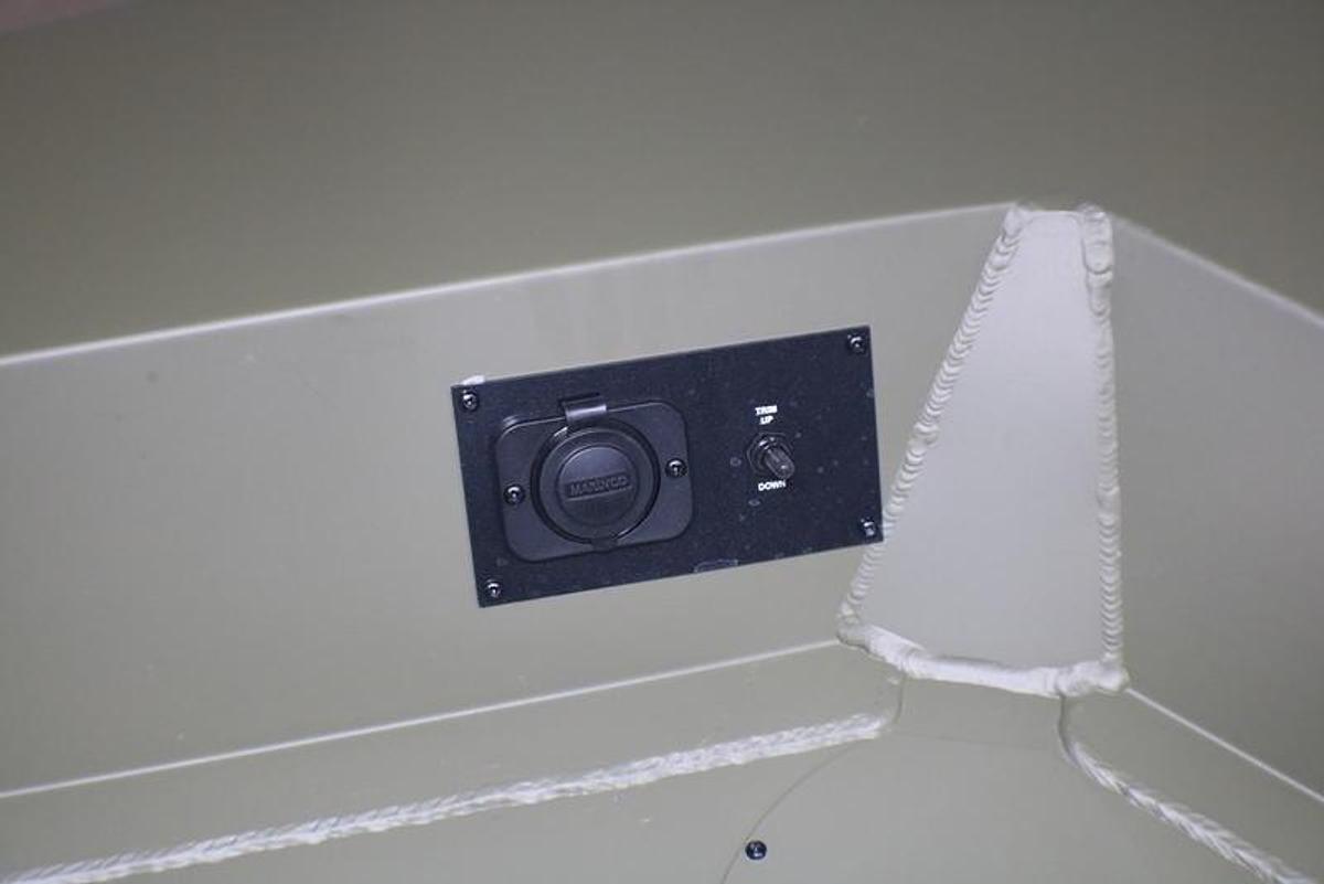 2024 Crestliner 1860 Retriever CC