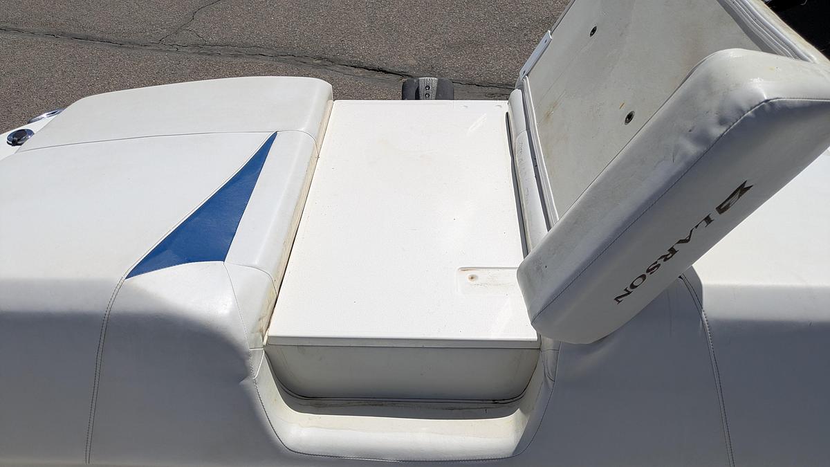 Used 2008 LARSON Senza 186 BR