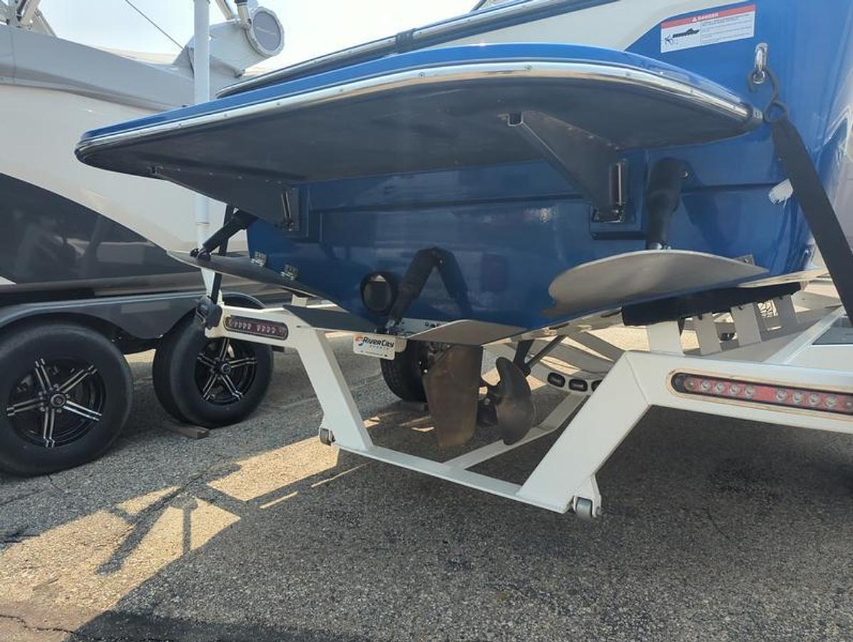 Used 2017 Supreme Boats S202