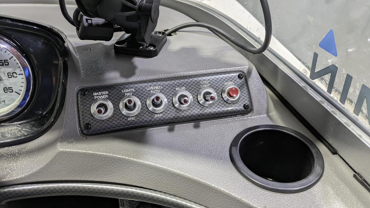 Used 2018 Crestliner 1750 Fish Hawk WT