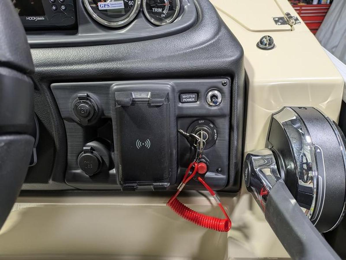 2025 South Bay S222CR2 Cruise 25"