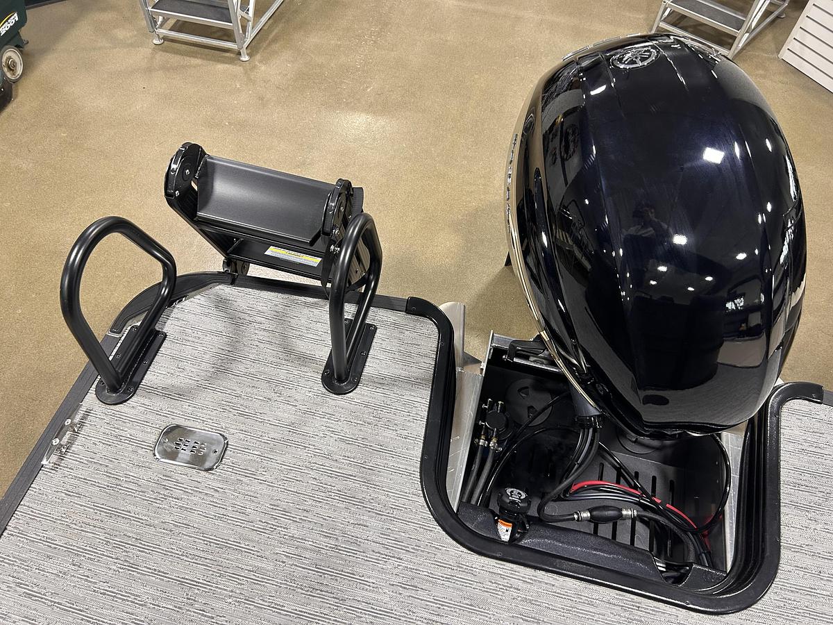 2026 Sylvan X3 Platinum Package