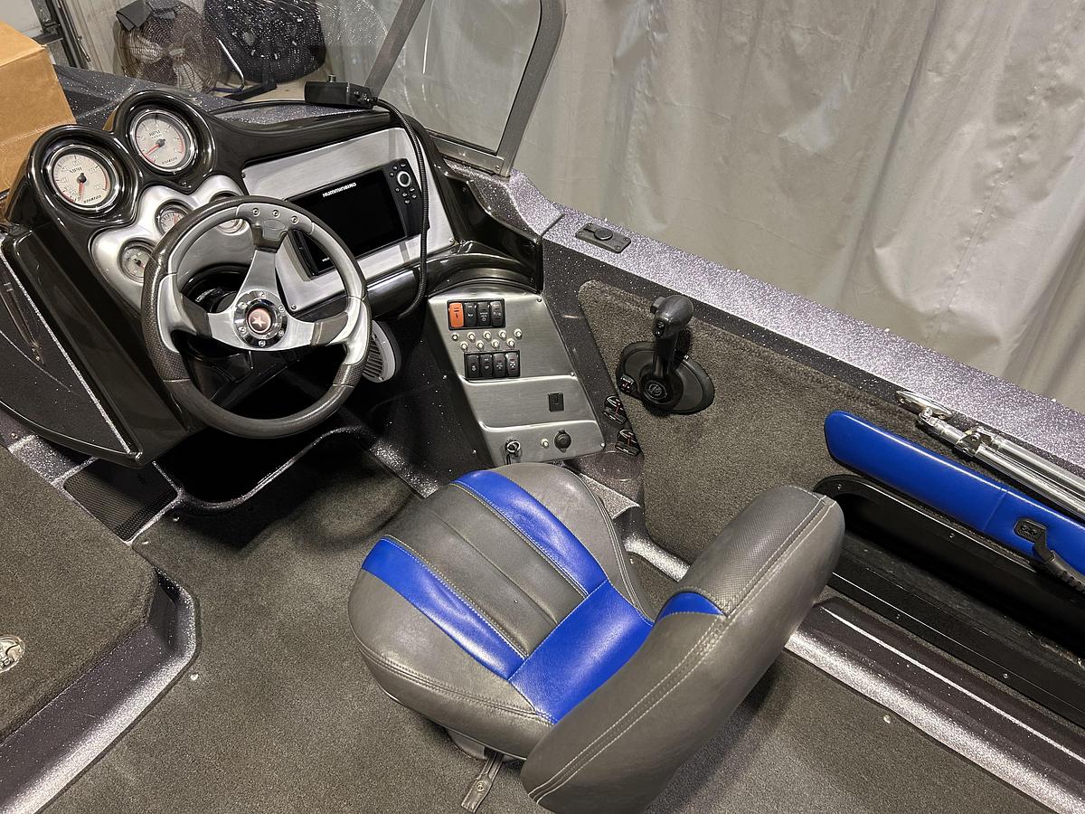 Used 2016 Stratos 386XF