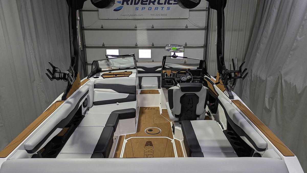 2026 Axis Wake Research T220