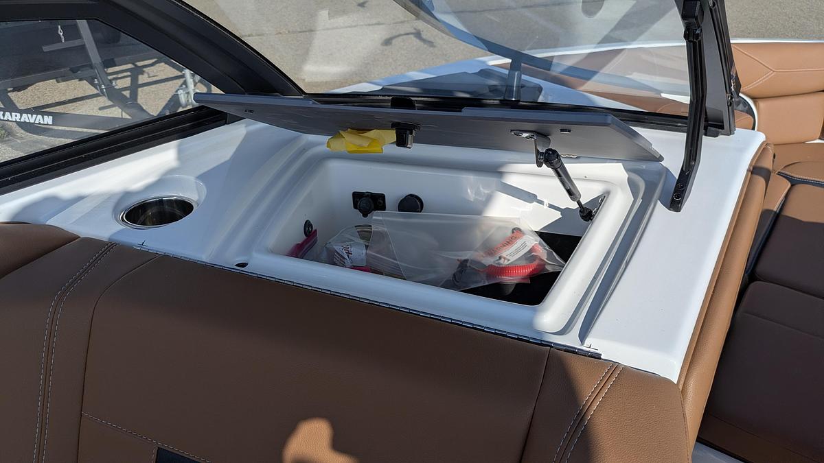 2026 Malibu Boats 23 LSV
