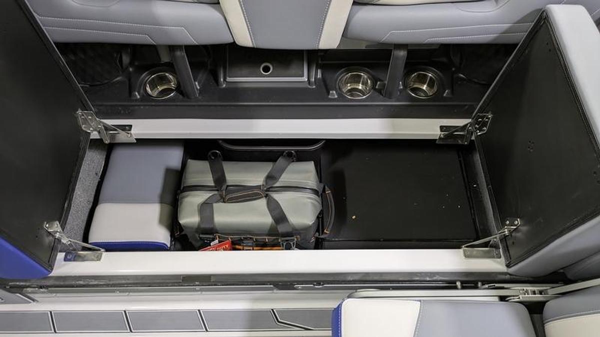 2026 Malibu Boats 25 LSV