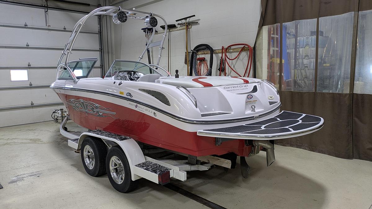 Used 2006 Correct-Craft Air Nautique SV211