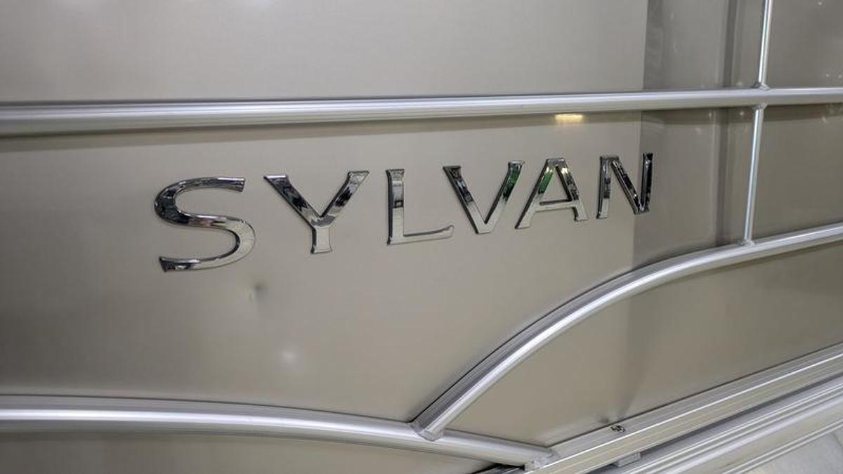 Used 2014 Sylvan 8520 CNF