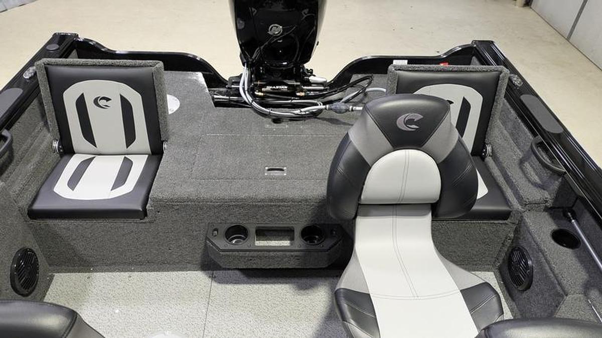 2026 Crestliner 1850 Fish Hawk