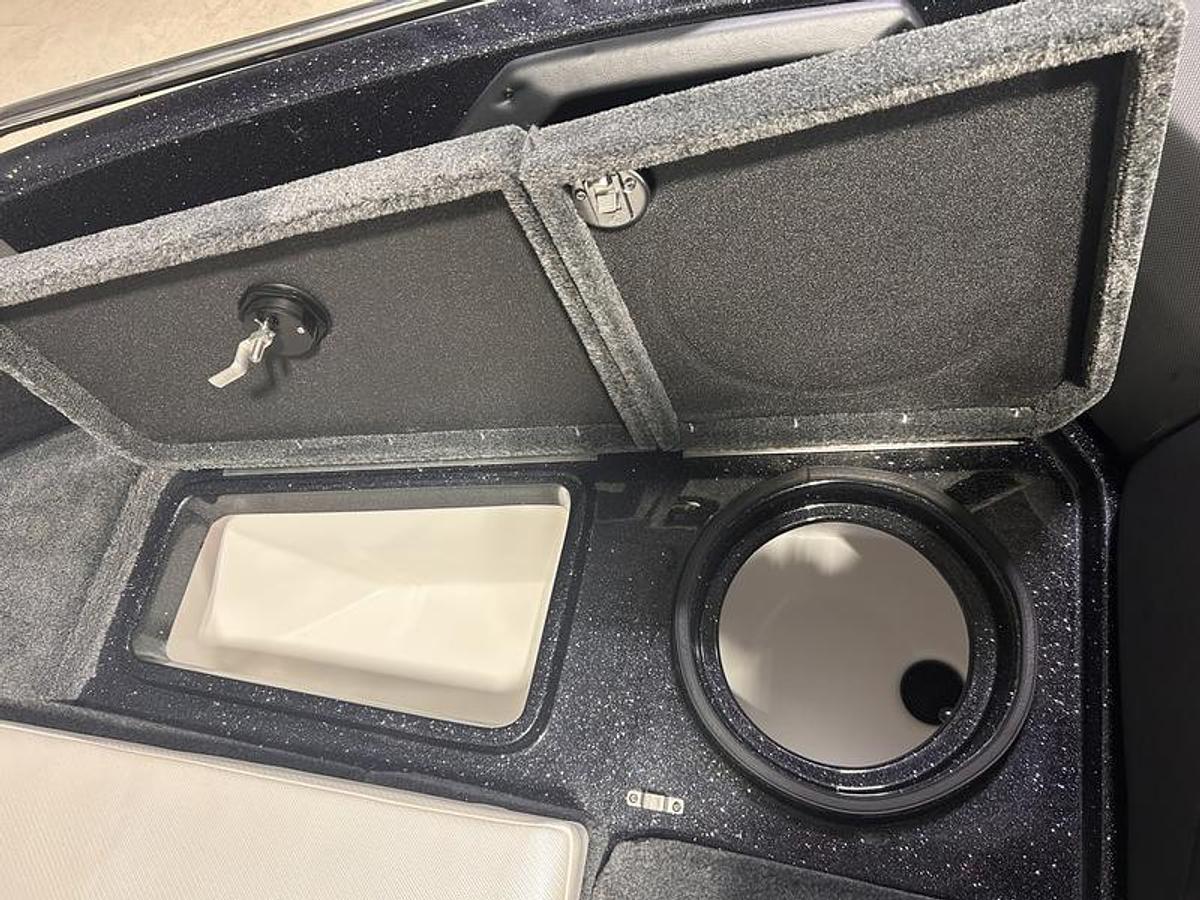 2026 Skeeter SOLERA189 *$500 Tackle Warehouse Giftcard*