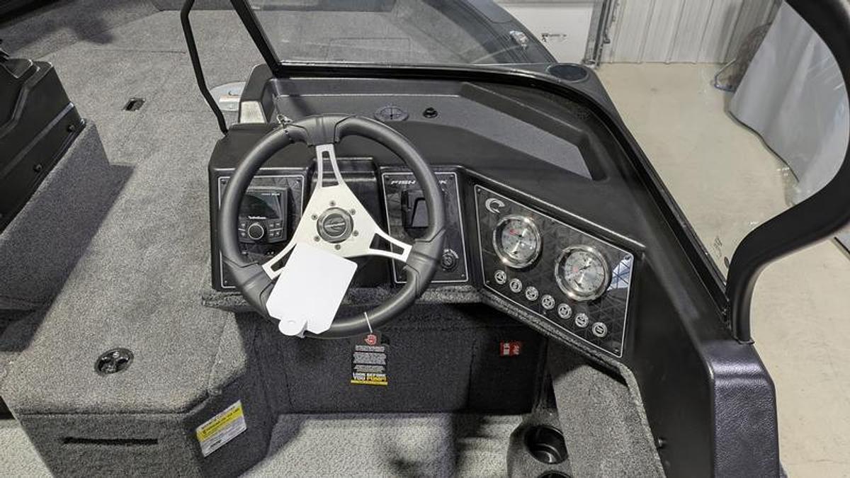 2026 Crestliner 1850 Fish Hawk