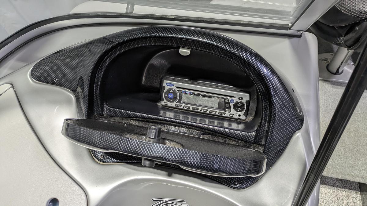 Used 2012 TRACKER Targa V18