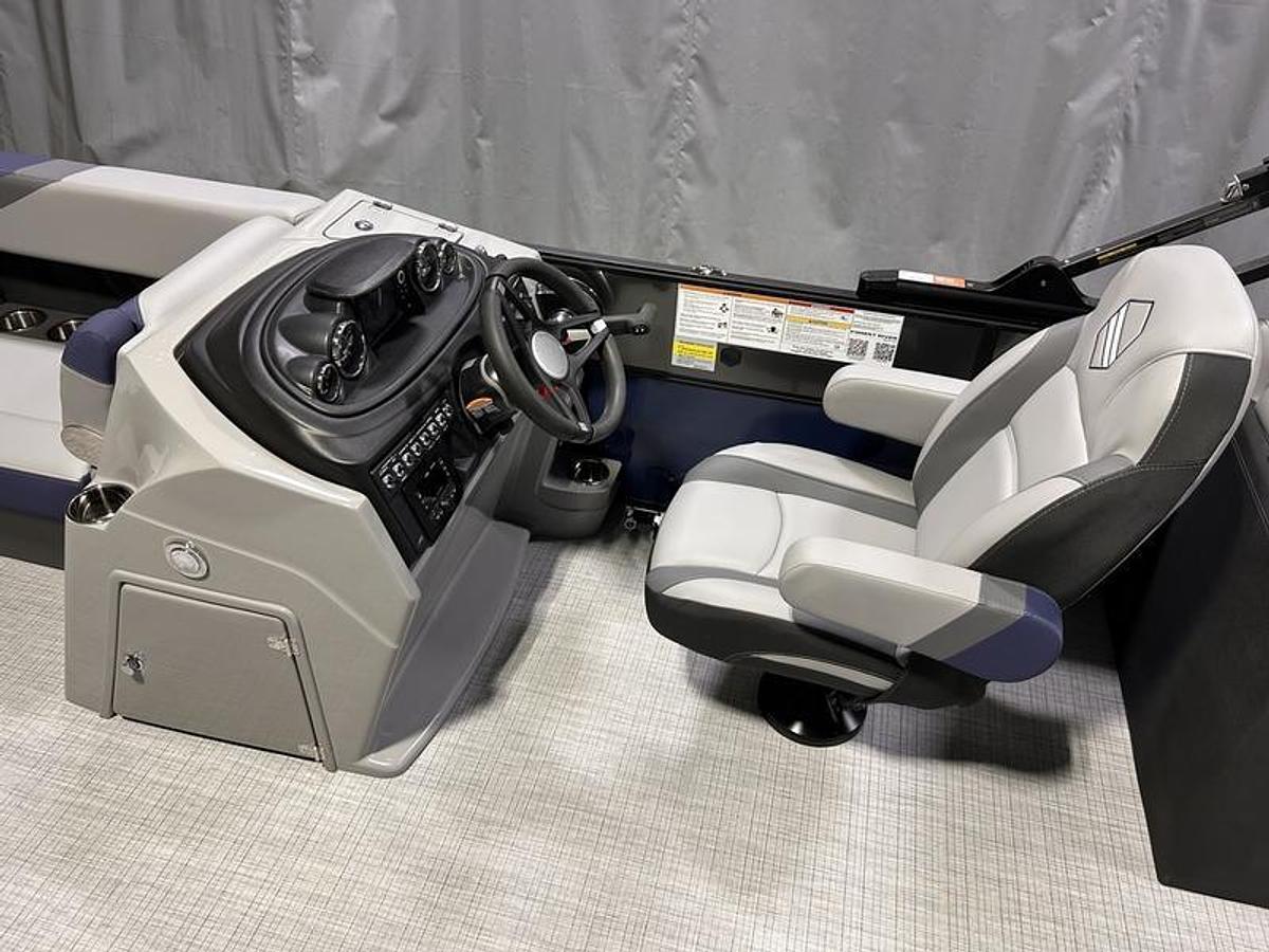 2025 South Bay S224RS Rear Seating 2.75