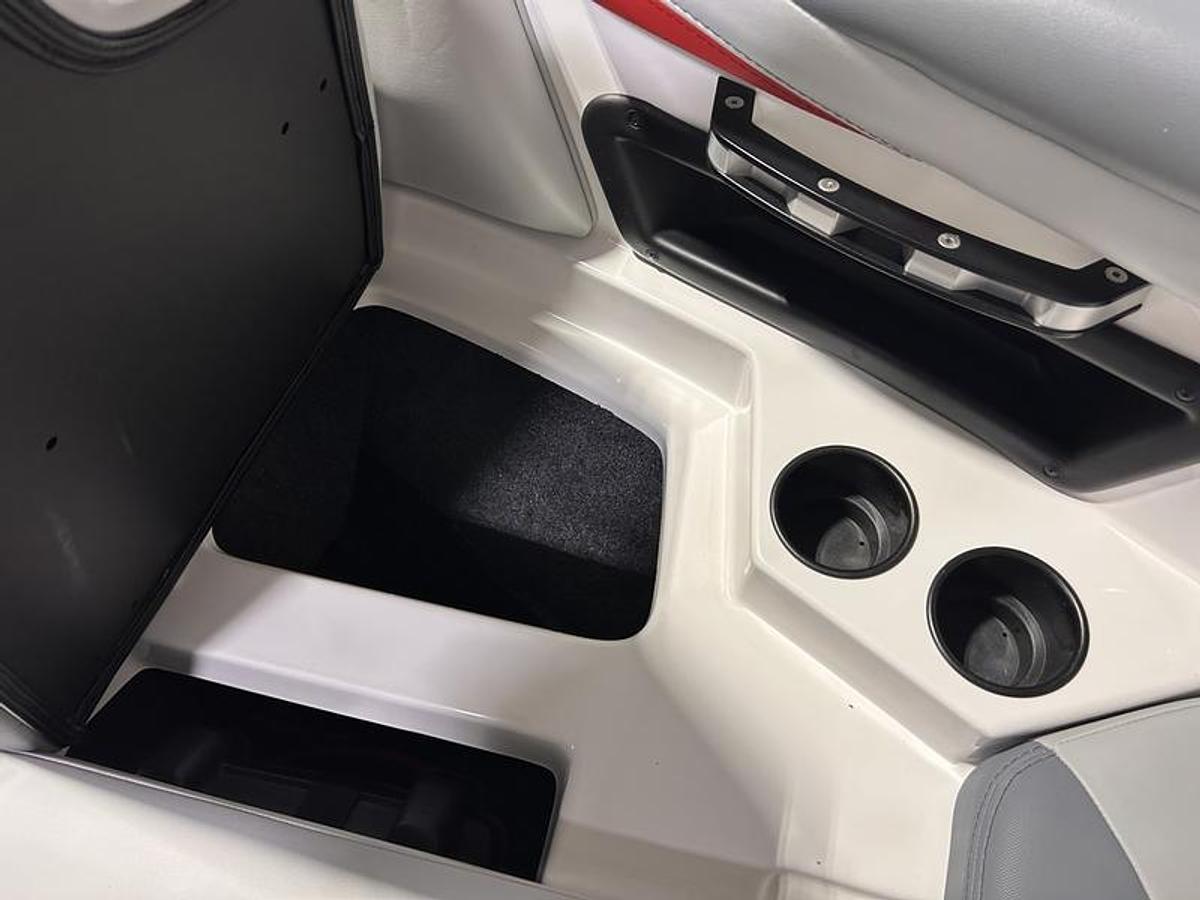 Used 2020 Axis Wake Research T22