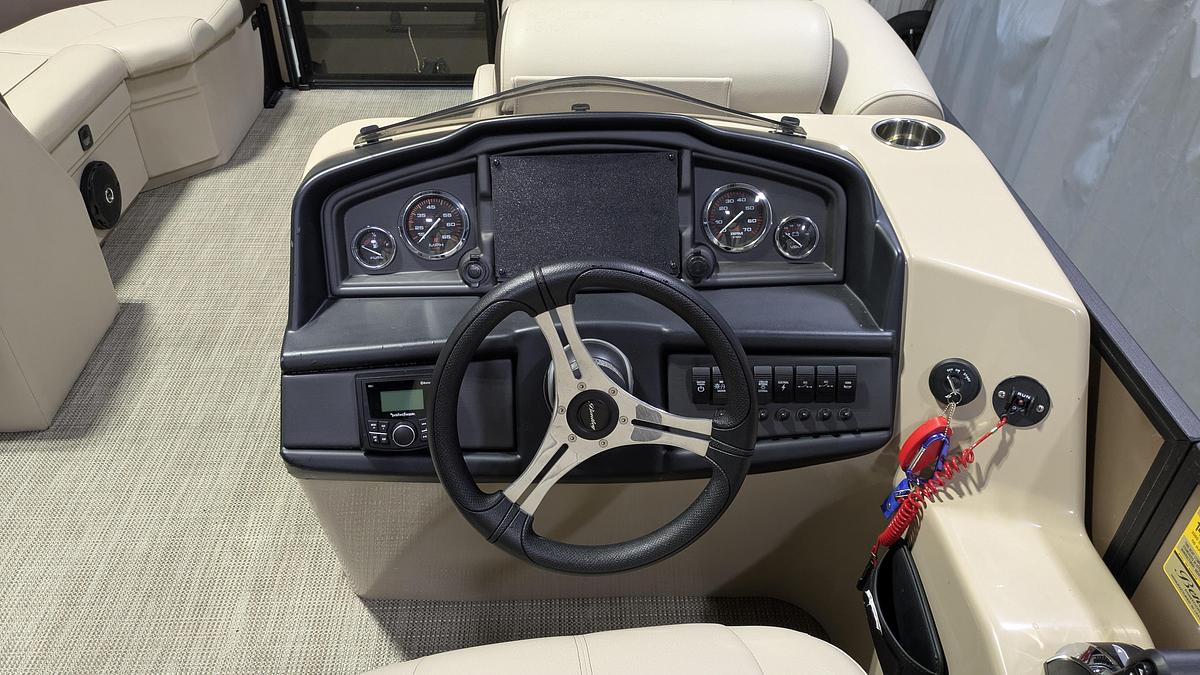 Used 2024 BENTLEY Legacy 200 Navigator