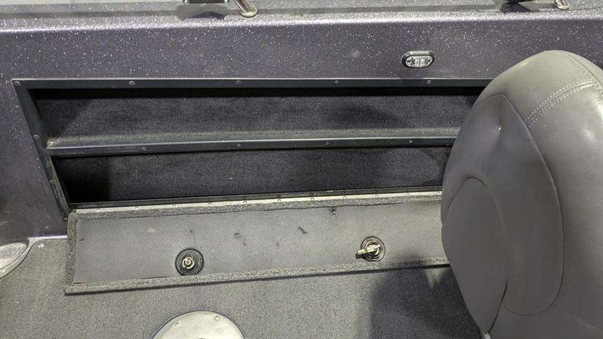 Used 2011 Skeeter WX2100