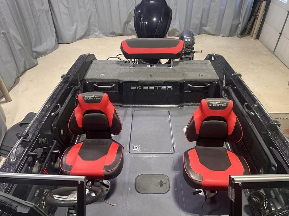 Used 2021 Skeeter WX2060