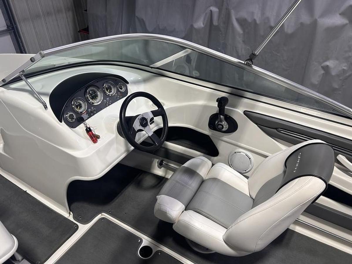 Used 2011 Sea Ray 205 Sport