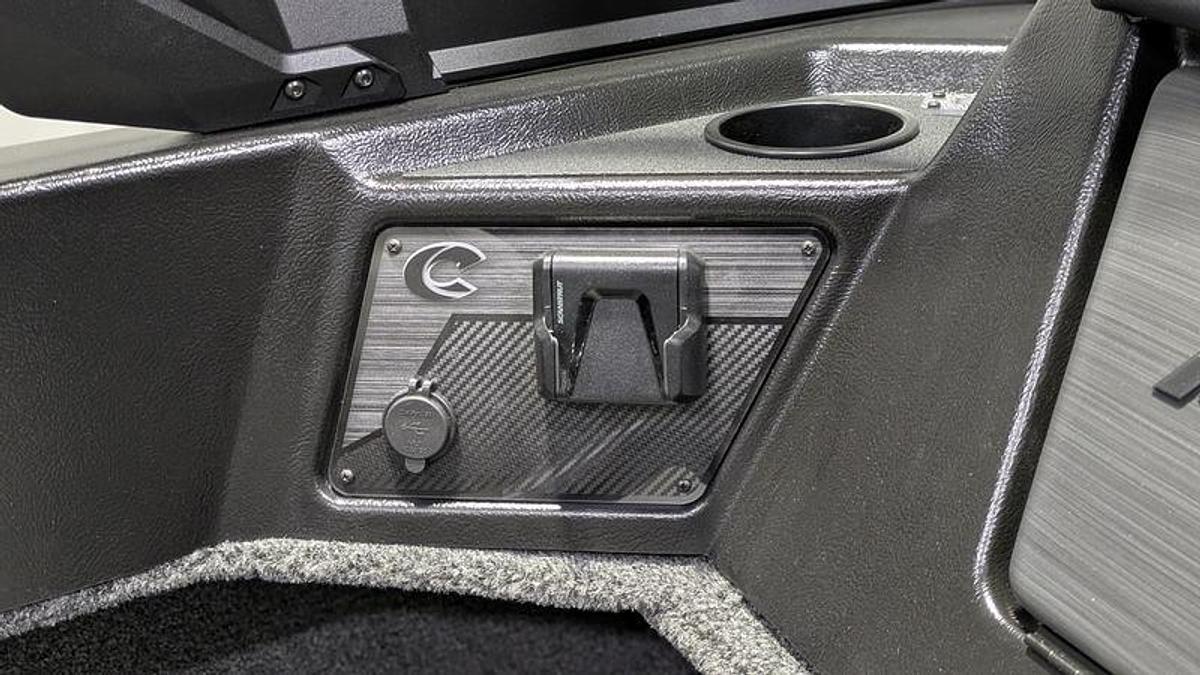 2026 Crestliner 1850 Fish Hawk